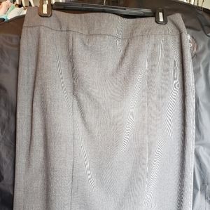Ann Taylor pencil skirt, size 4, gray.